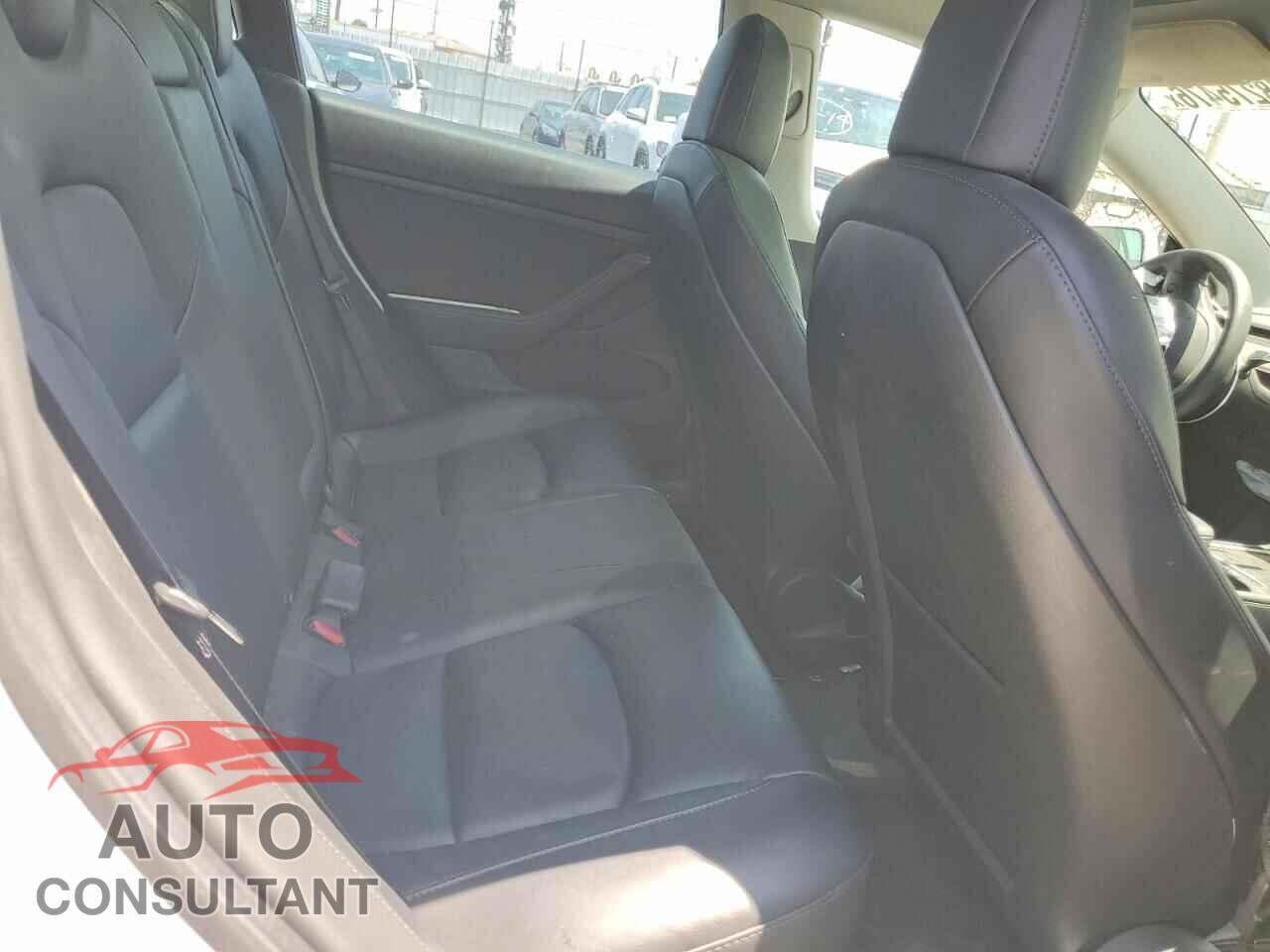 TESLA MODEL 3 2022 - 5YJ3E1EA8NF245899