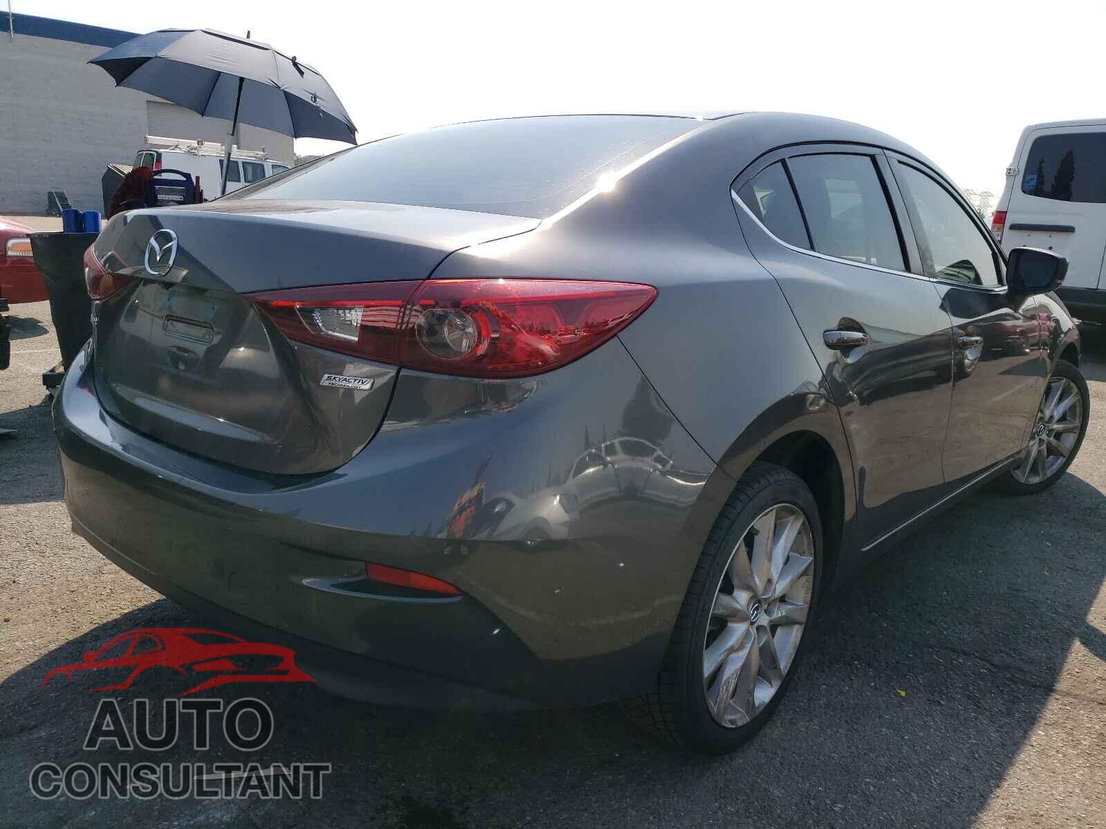 MAZDA 3 2017 - 3MZBN1V79HM115997