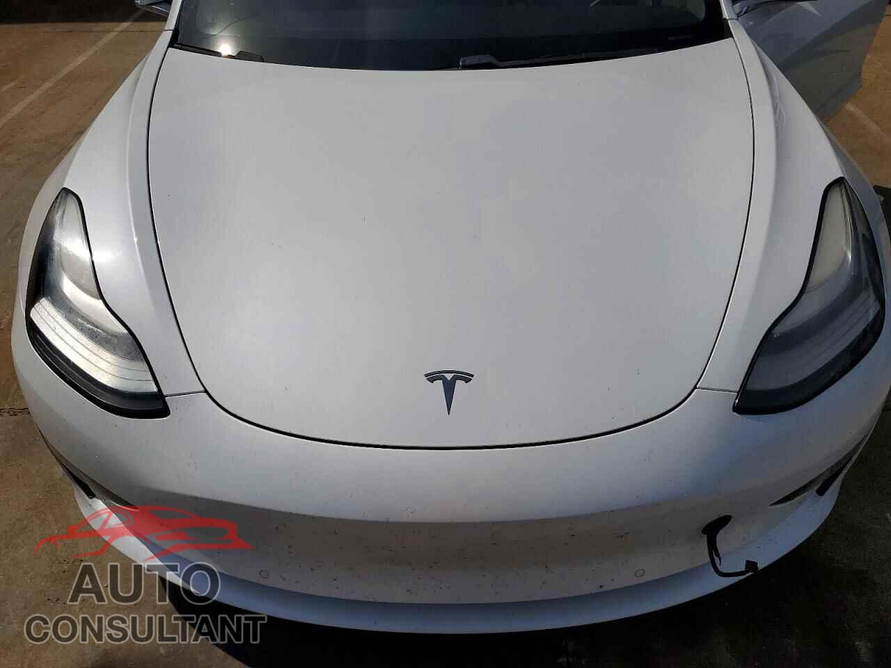 TESLA MODEL 3 2018 - 5YJ3E1EA5JF035206