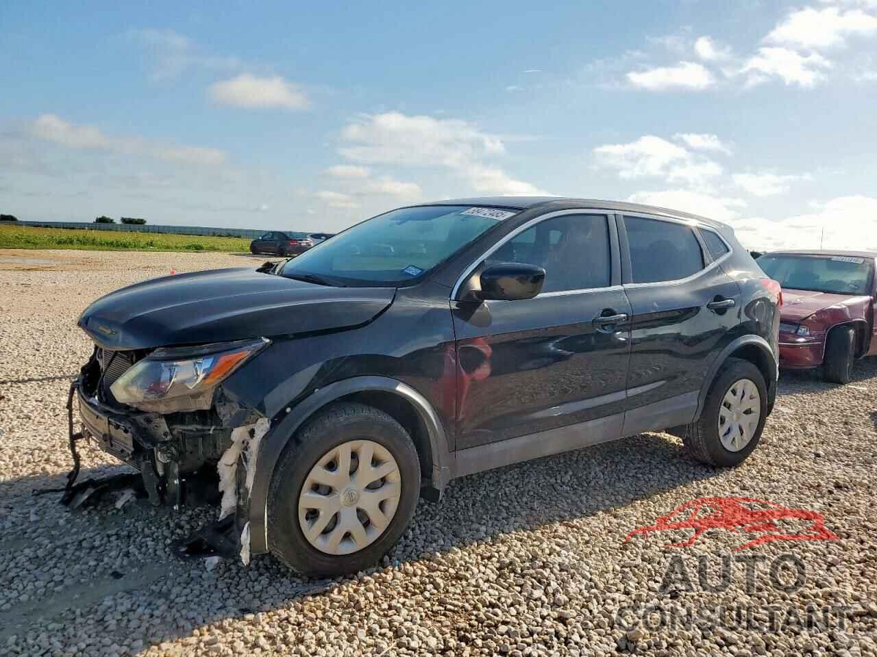 NISSAN ROGUE 2018 - JN1BJ1CP3JW103046