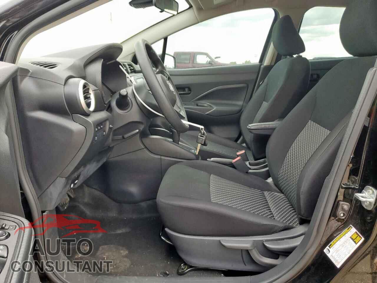NISSAN VERSA 2023 - 3N1CN8DV5PL856302