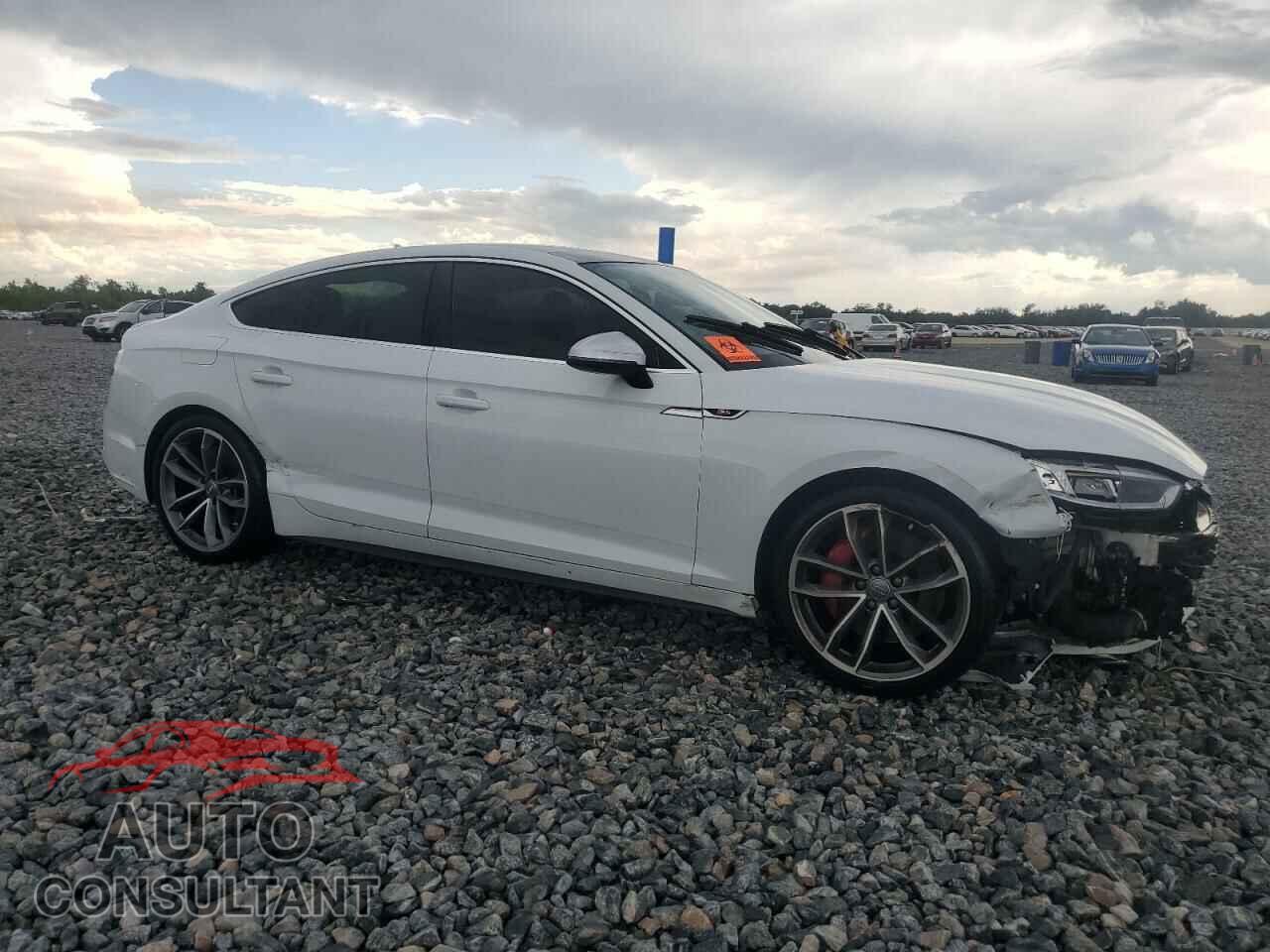 AUDI S5/RS5 2018 - WAUB4CF58JA083882