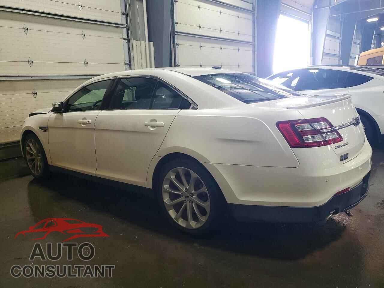 FORD TAURUS 2015 - 1FAHP2F81FG116093