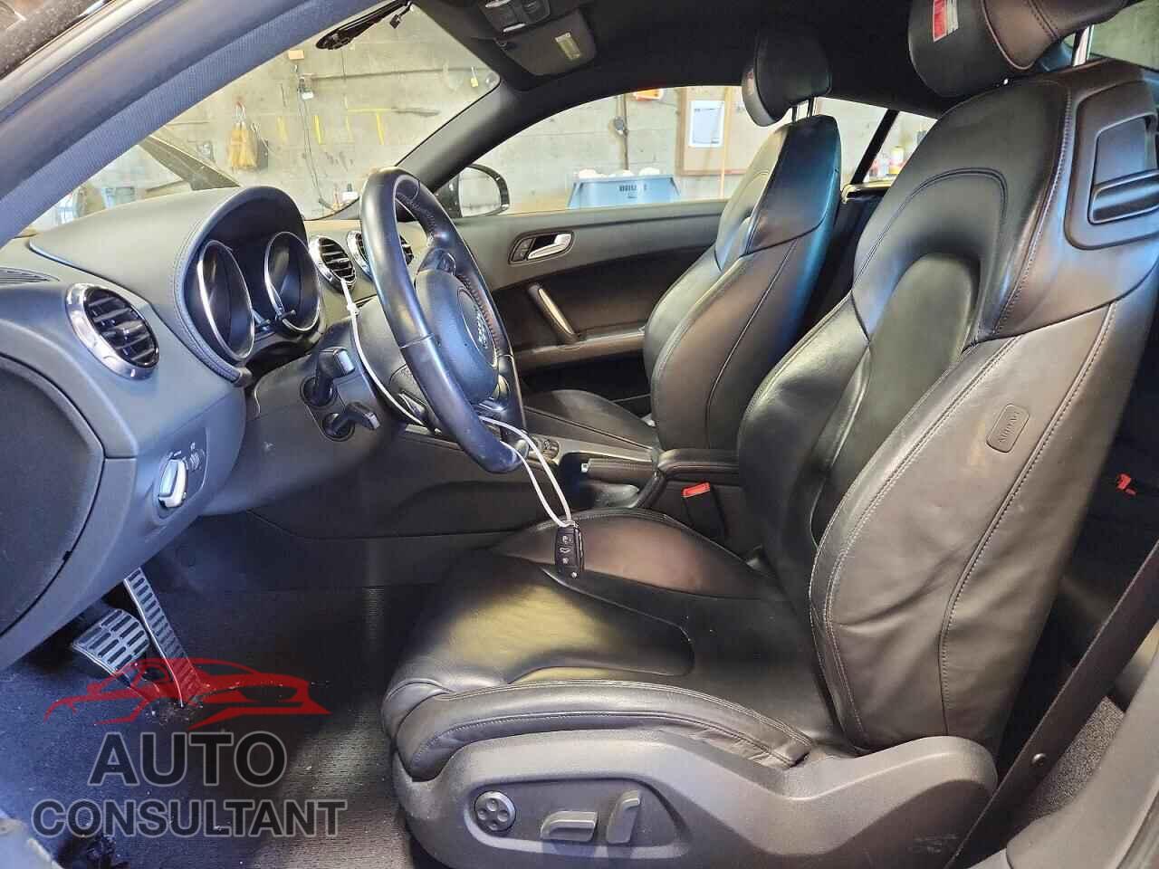 AUDI TT 2014 - TRUBFAFK9E1005100