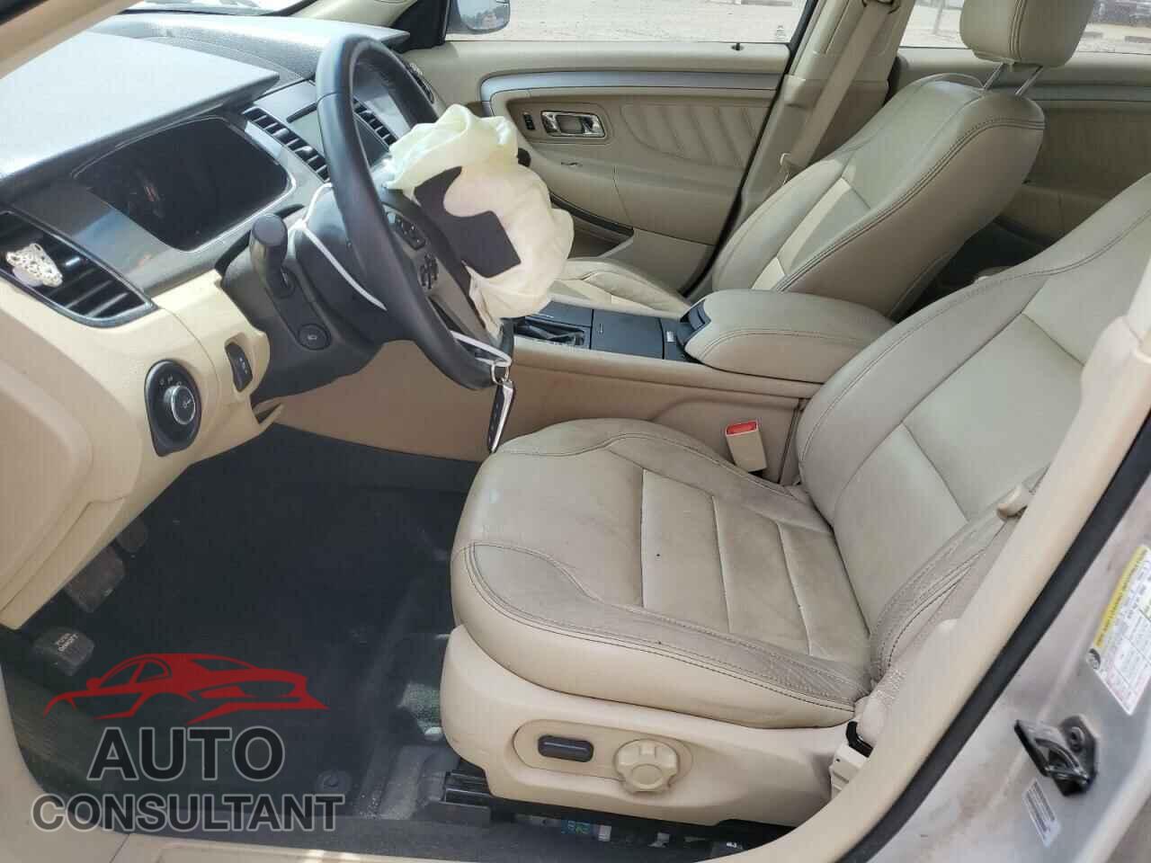 FORD TAURUS 2017 - 1FAHP2E86HG126901