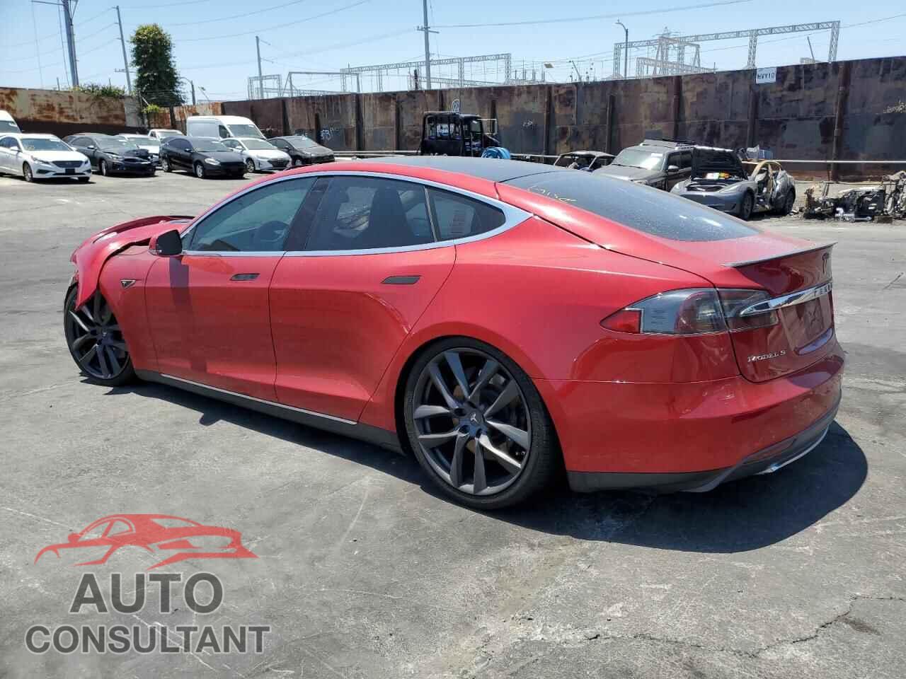 TESLA MODEL S 2013 - 5YJSA1CP6DFP10001