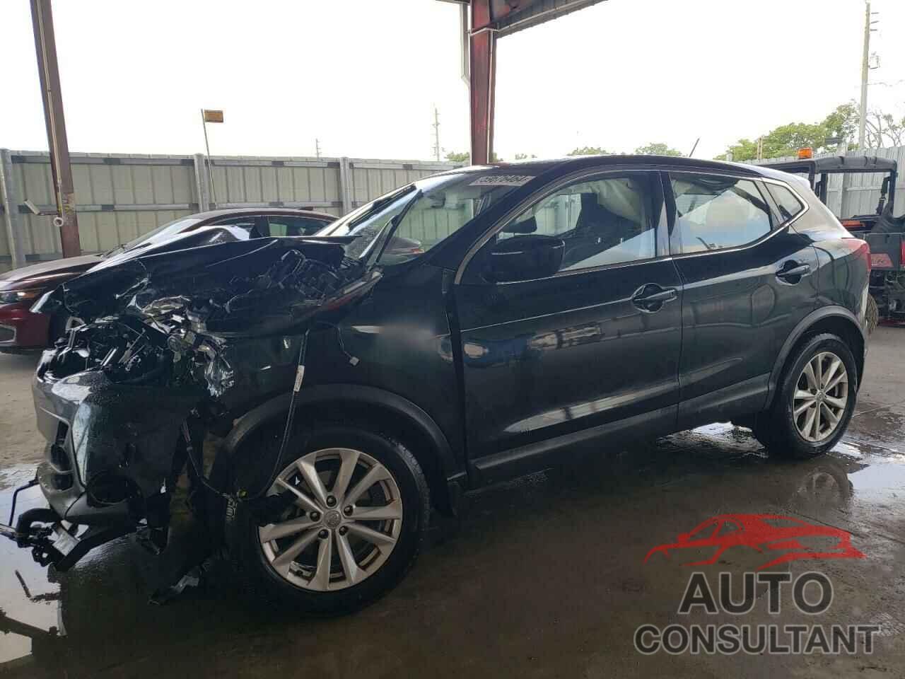 NISSAN ROGUE 2018 - JN1BJ1CP9JW160545