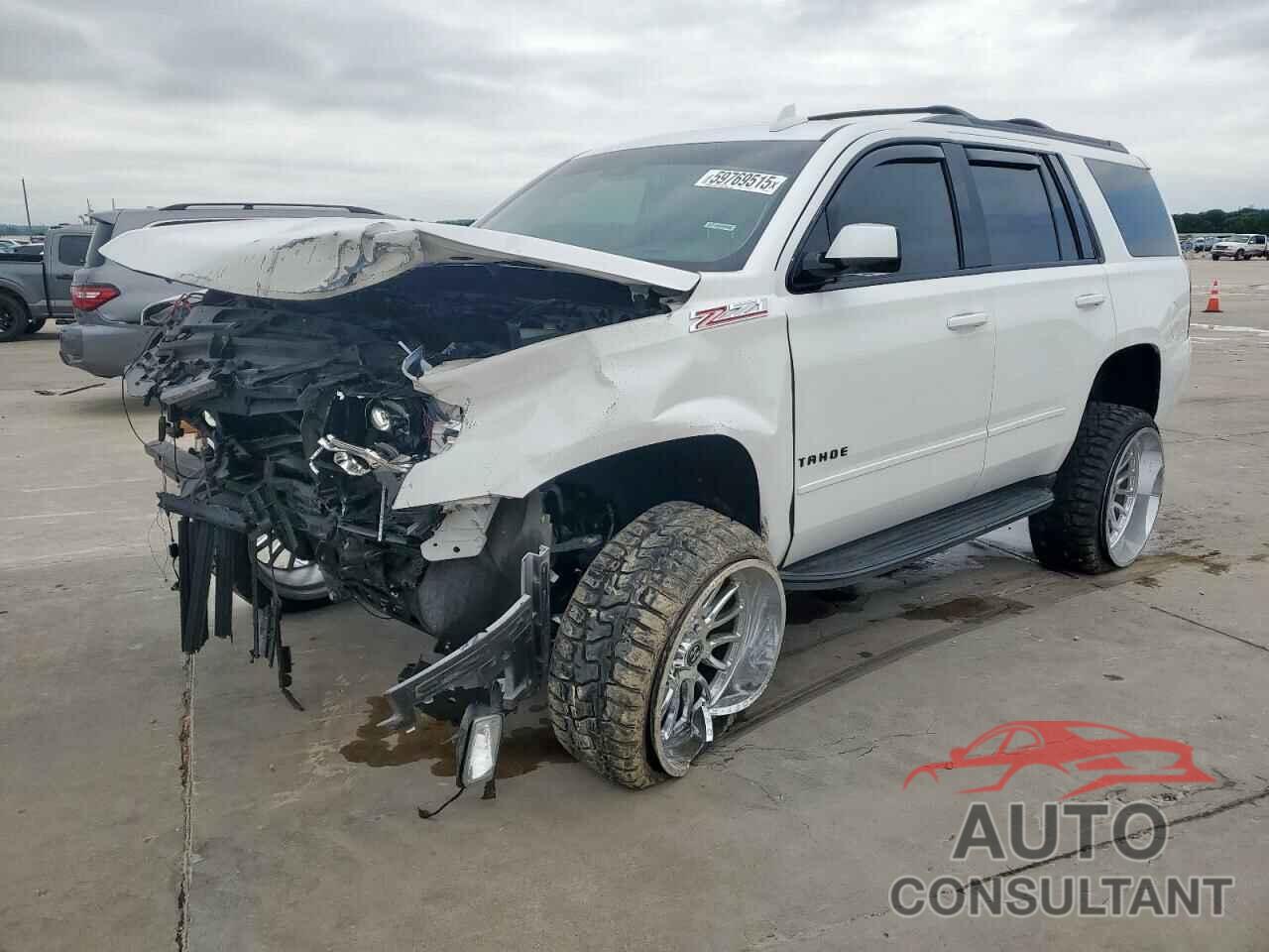CHEVROLET TAHOE 2018 - 1GNSKBKC1JR294115