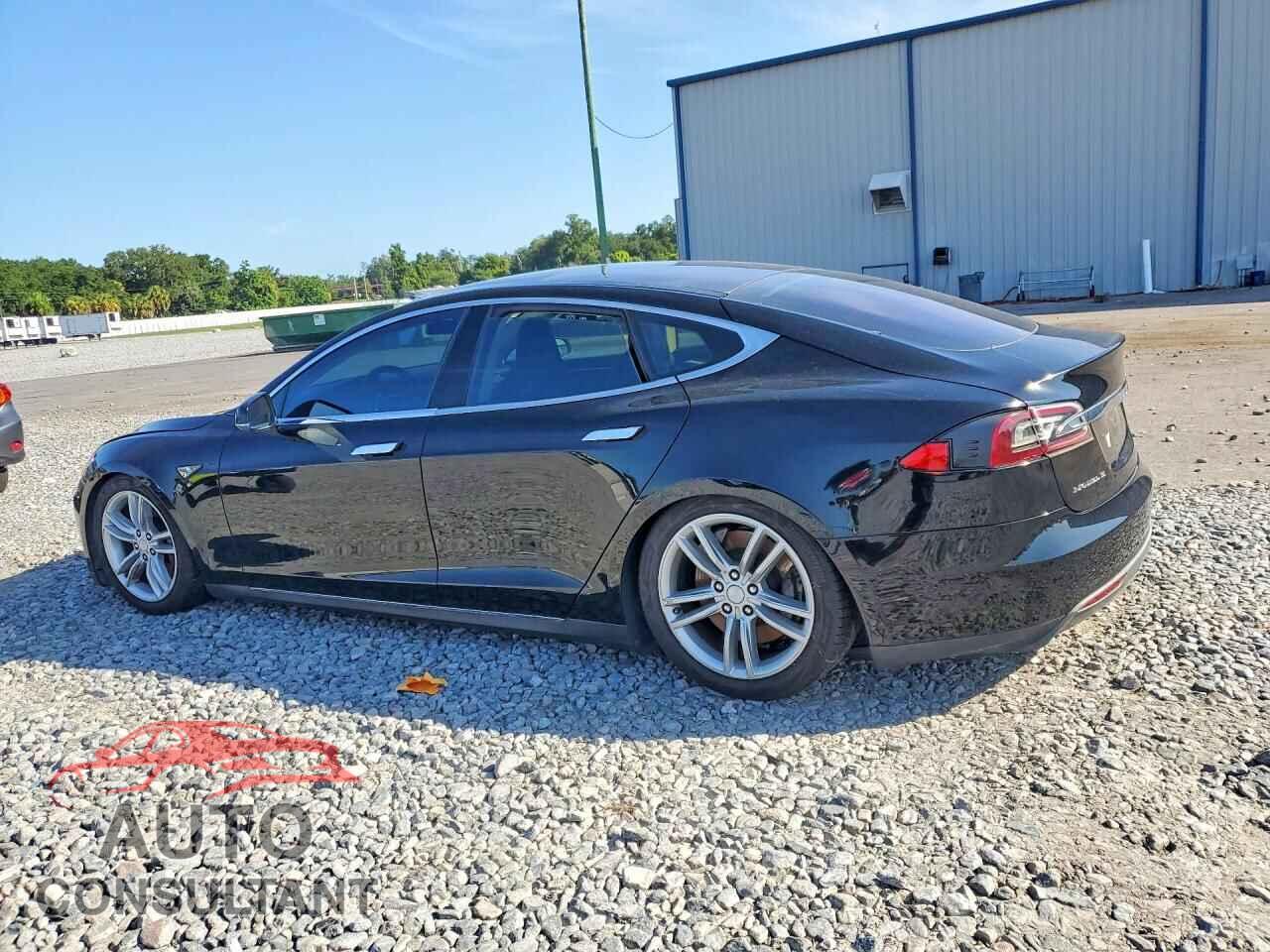 TESLA MODEL S 2013 - 5YJSA1CN7DFP12290