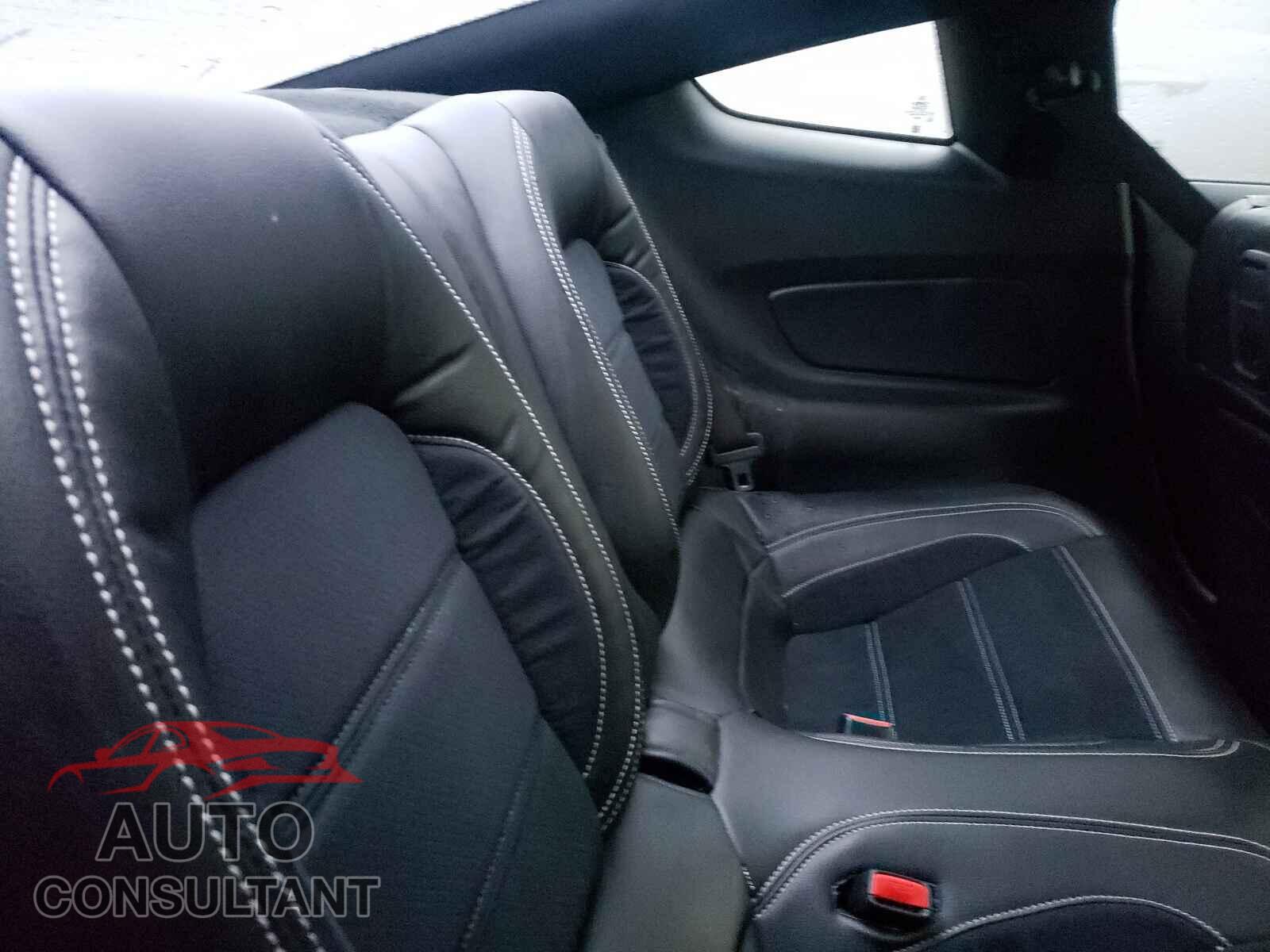 FORD MUSTANG 2017 - 1FA6P8CF2H5225609