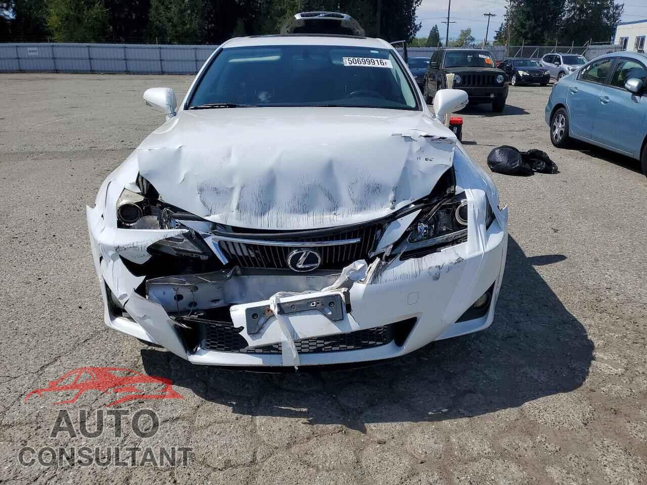 LEXUS IS 2011 - JTHCF5C25B5049222
