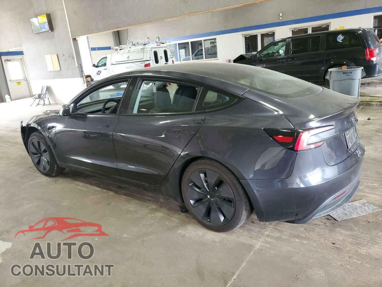 TESLA MODEL 3 2024 - 5YJ3E1EA7RF872695