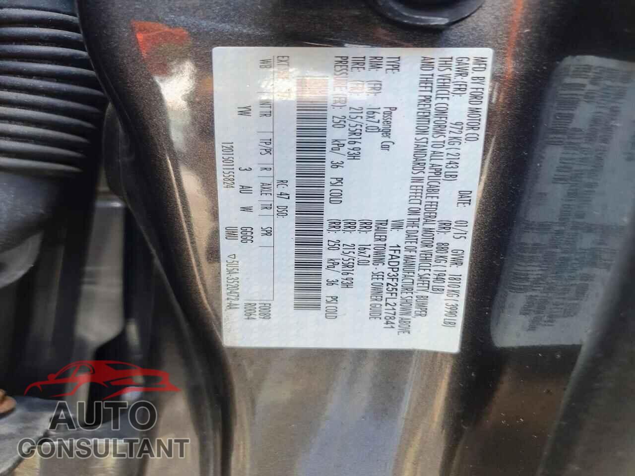 FORD FOCUS 2015 - 1FADP3F25FL217841