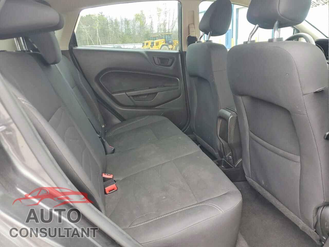 FORD FIESTA 2018 - 3FADP4EJ9JM115593