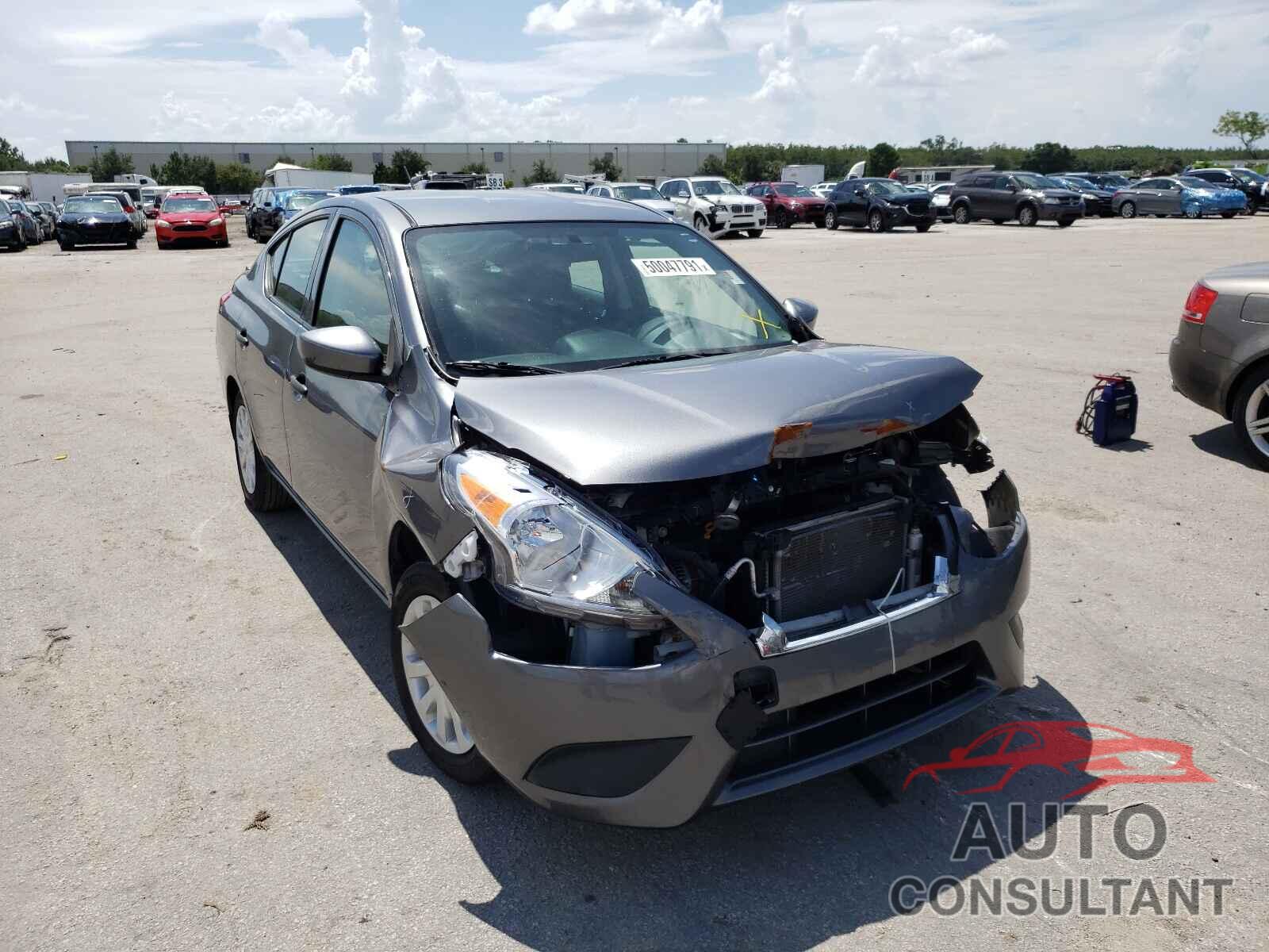NISSAN VERSA 2018 - 3N1CN7AP7JL812373