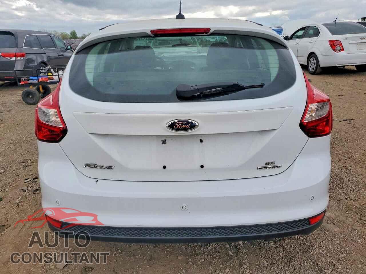 FORD FOCUS 2014 - 1FADP3K29EL194620