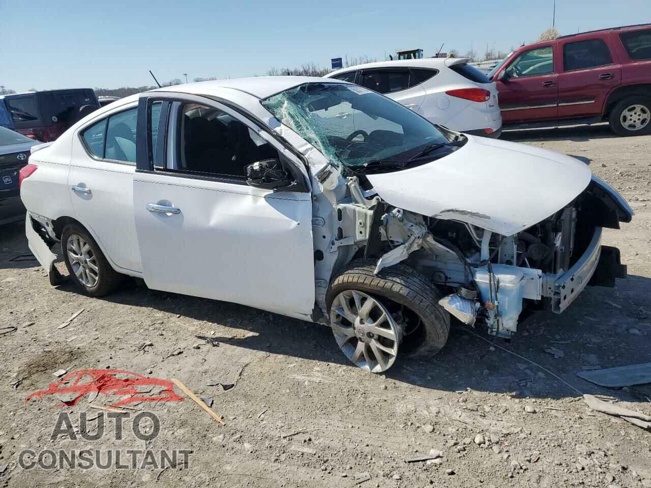 NISSAN VERSA 2019 - 3N1CN7AP3KL800240
