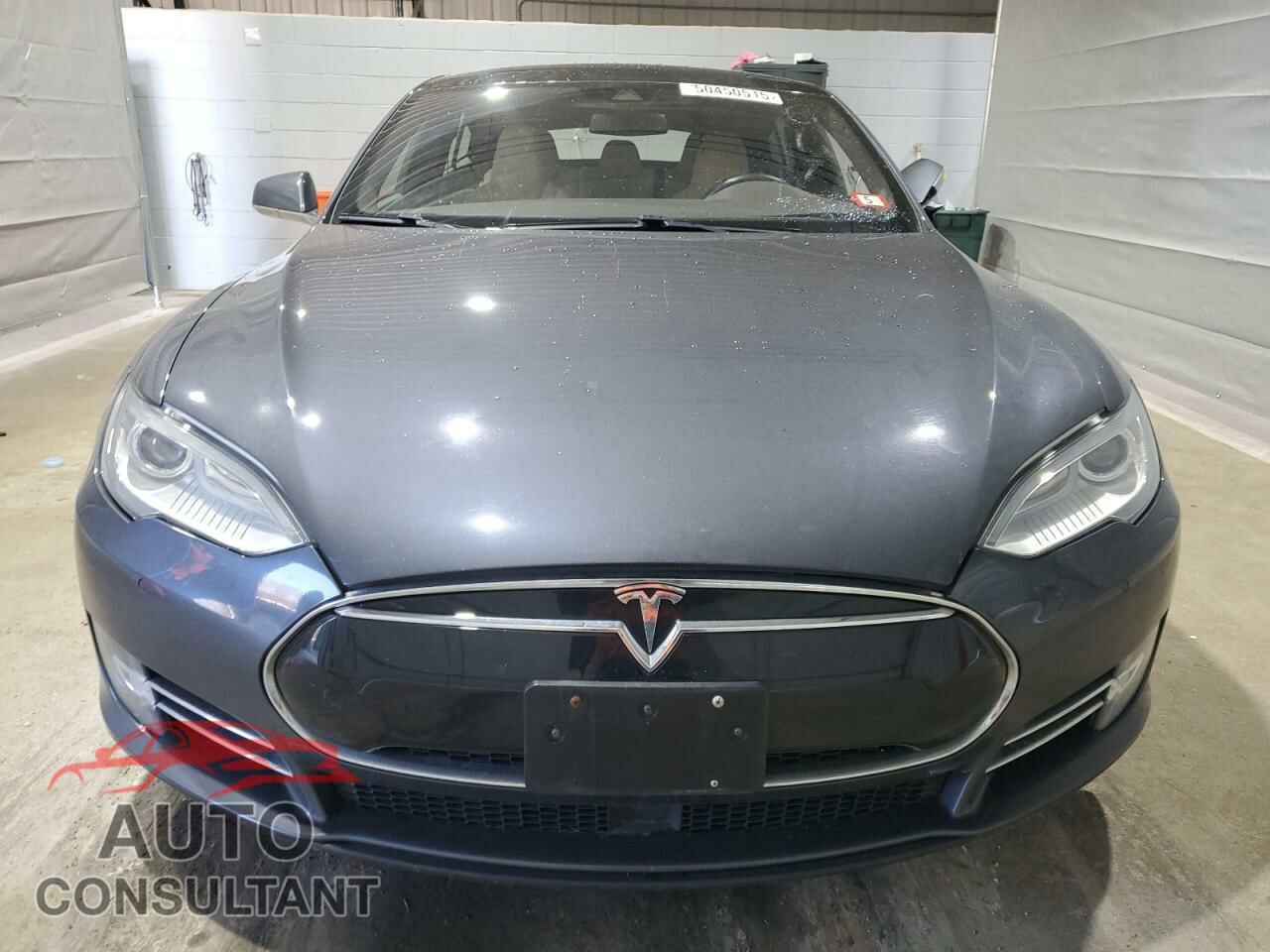 TESLA MODEL S 2015 - 5YJSA1E20FF116671