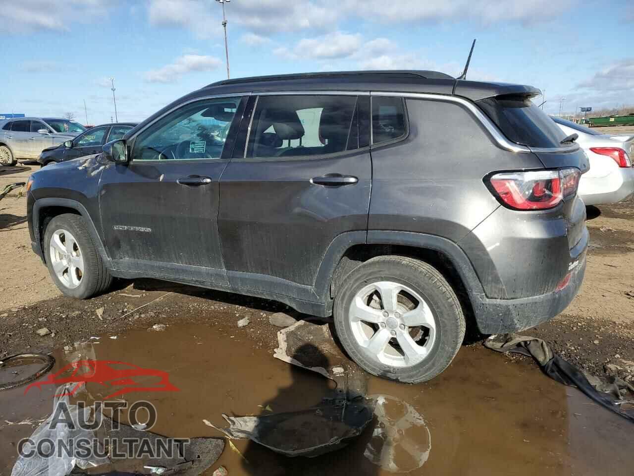 JEEP COMPASS 2018 - 3C4NJCBB6JT322424