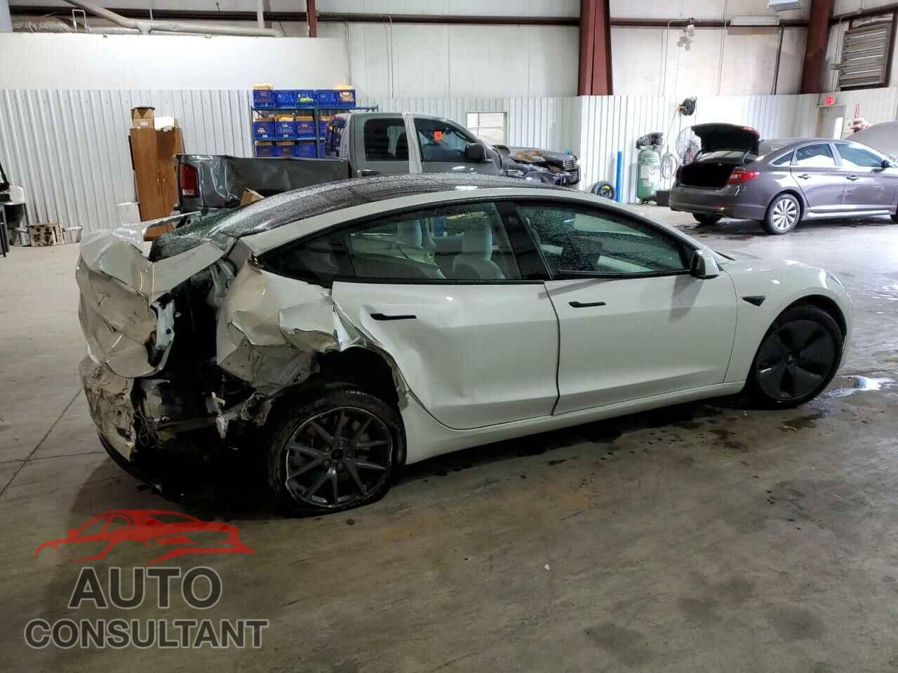 TESLA MODEL 3 2021 - 5YJ3E1EA2MF058186