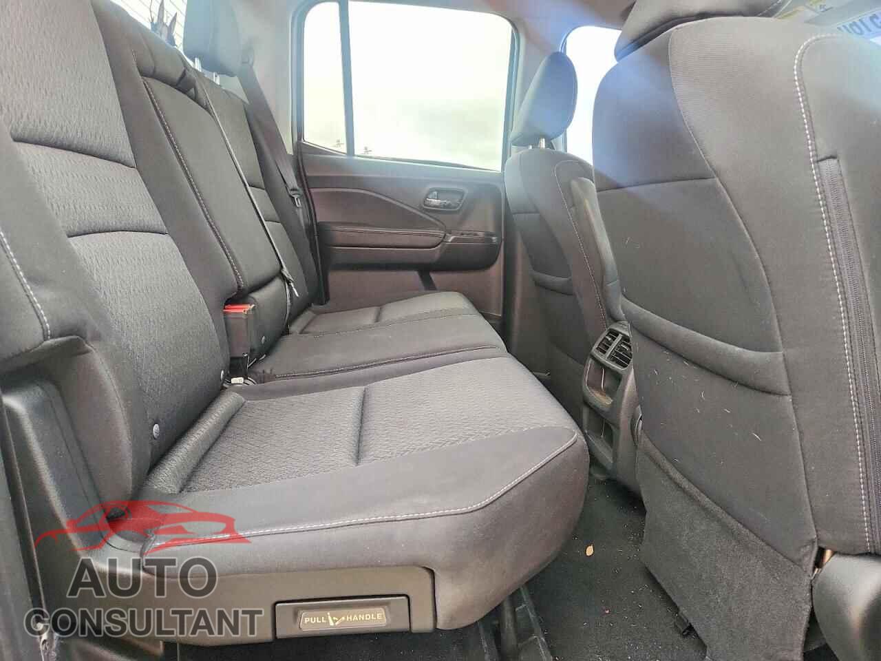 HONDA RIDGELINE 2017 - 5FPYK2F42HB004770