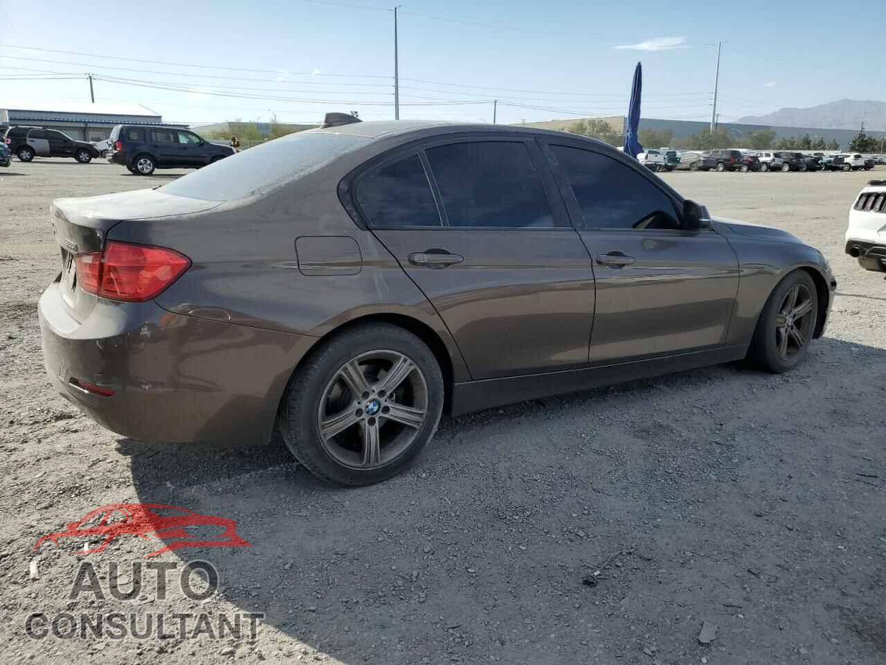 BMW 3 SERIES 2013 - WBA3A5C5XDF601821