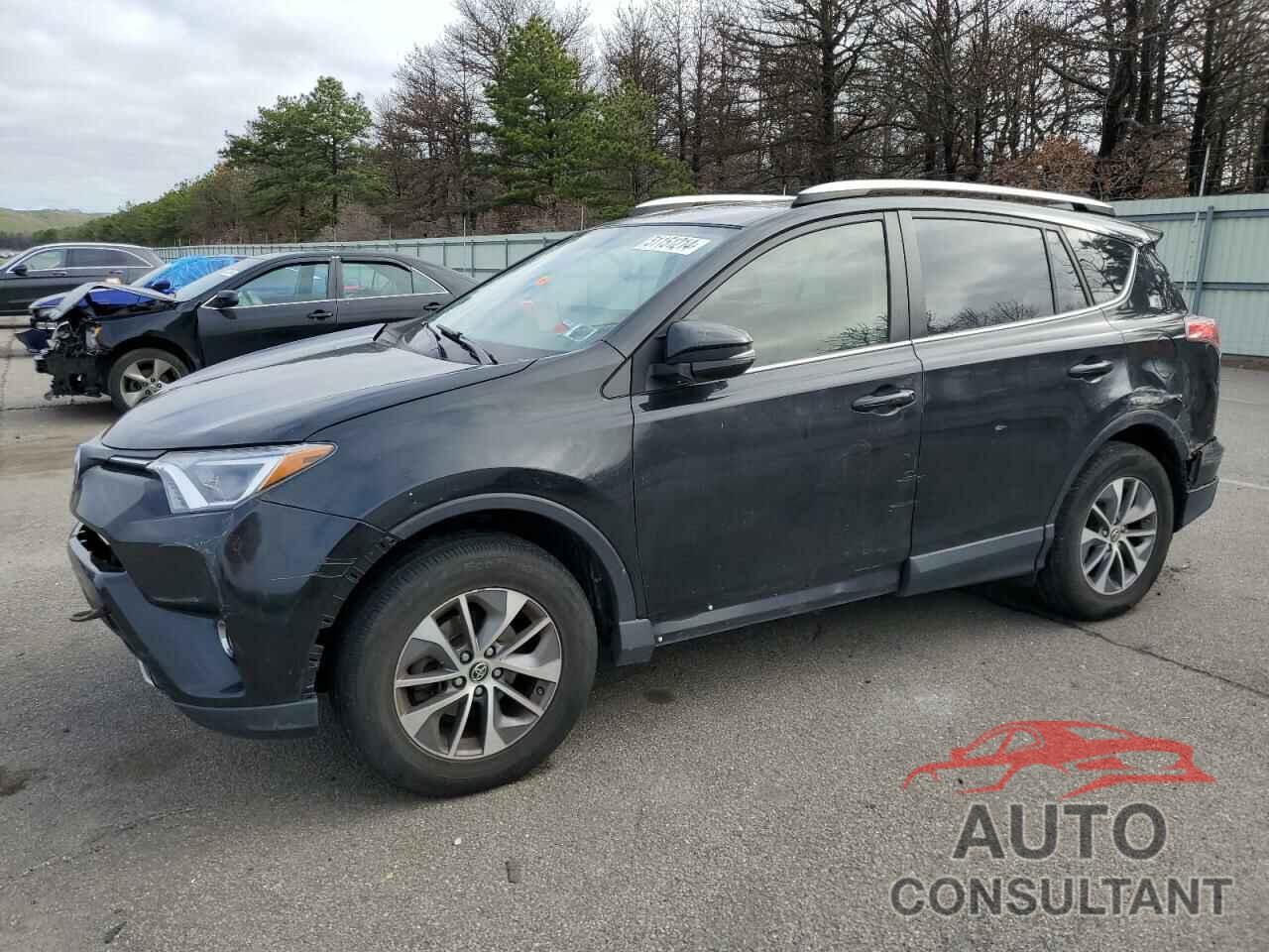 TOYOTA RAV4 2016 - JTMRJREV8GD037300