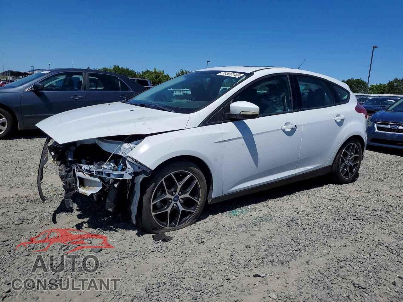 FORD FOCUS 2017 - 1FADP3M27HL230922