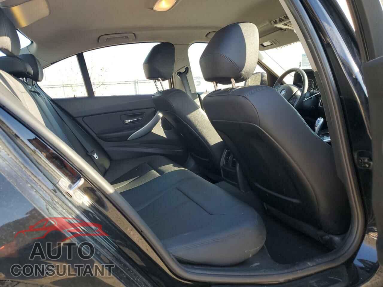 BMW 3 SERIES 2016 - WBA8E5G52GNU20873