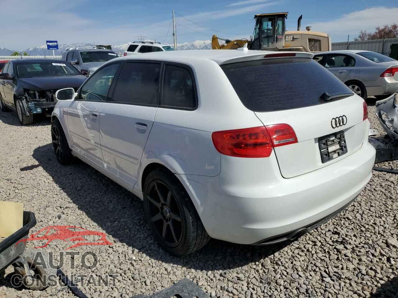 AUDI A3 2011 - WAUBJBFM8BA065023