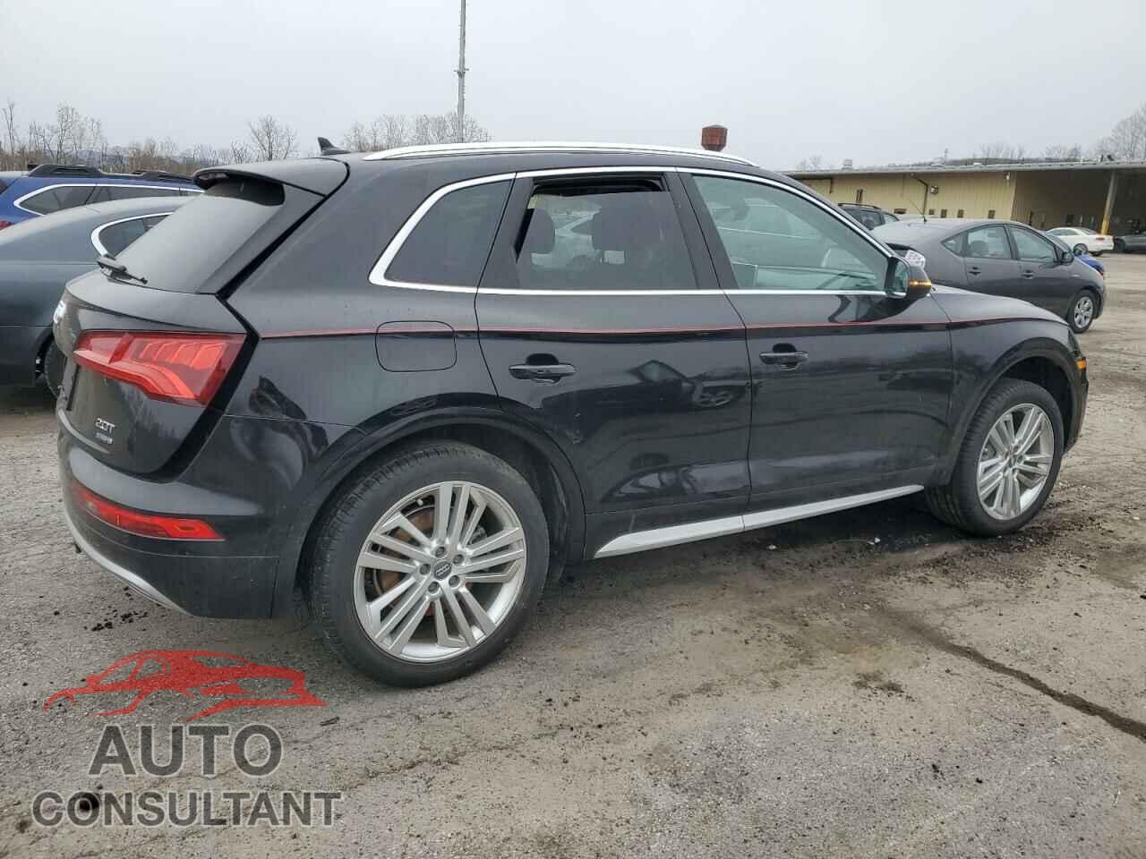 AUDI Q5 2018 - WA1BNAFY5J2073944