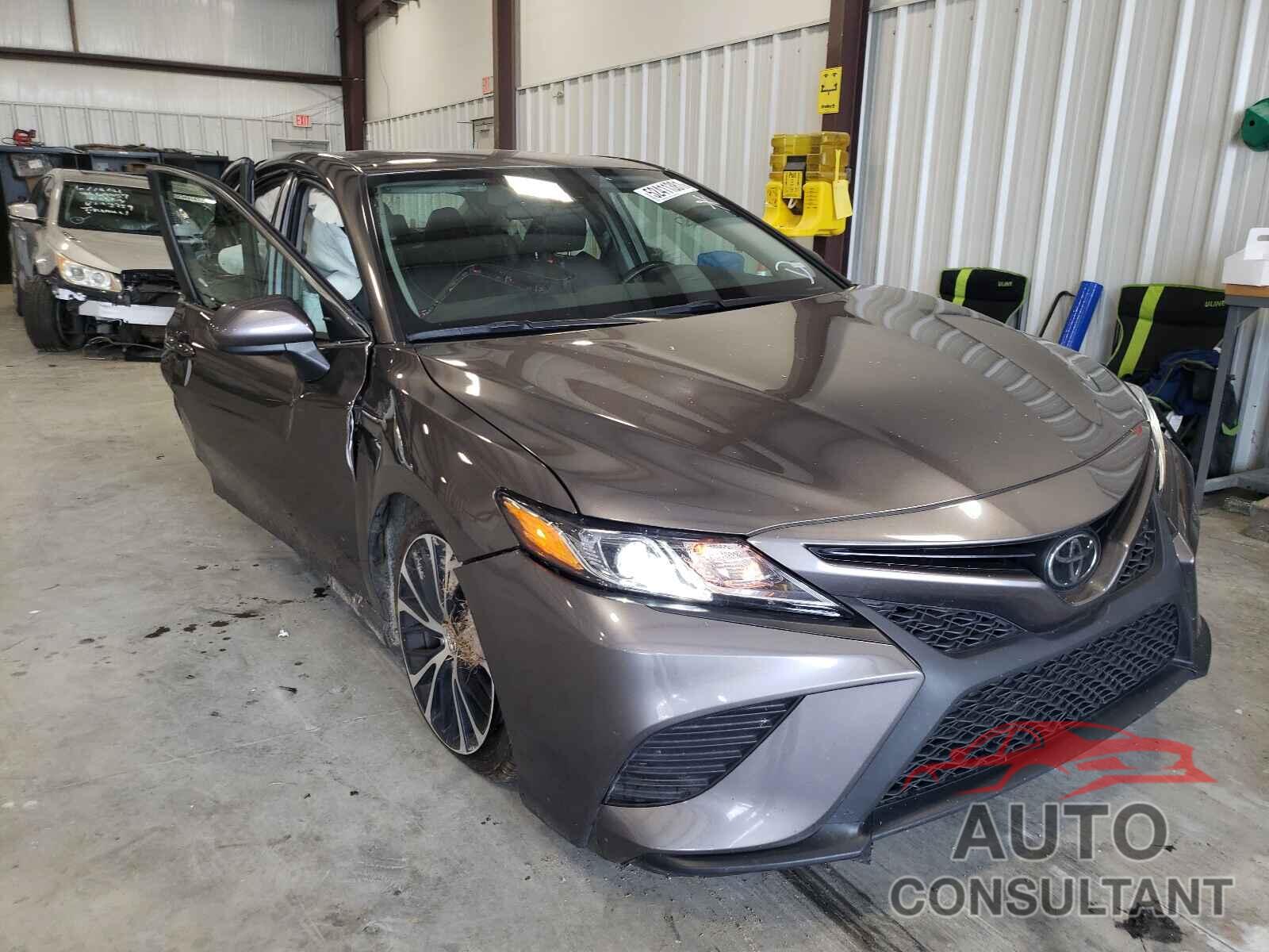 TOYOTA CAMRY 2020 - 4T1G11AK2LU885828