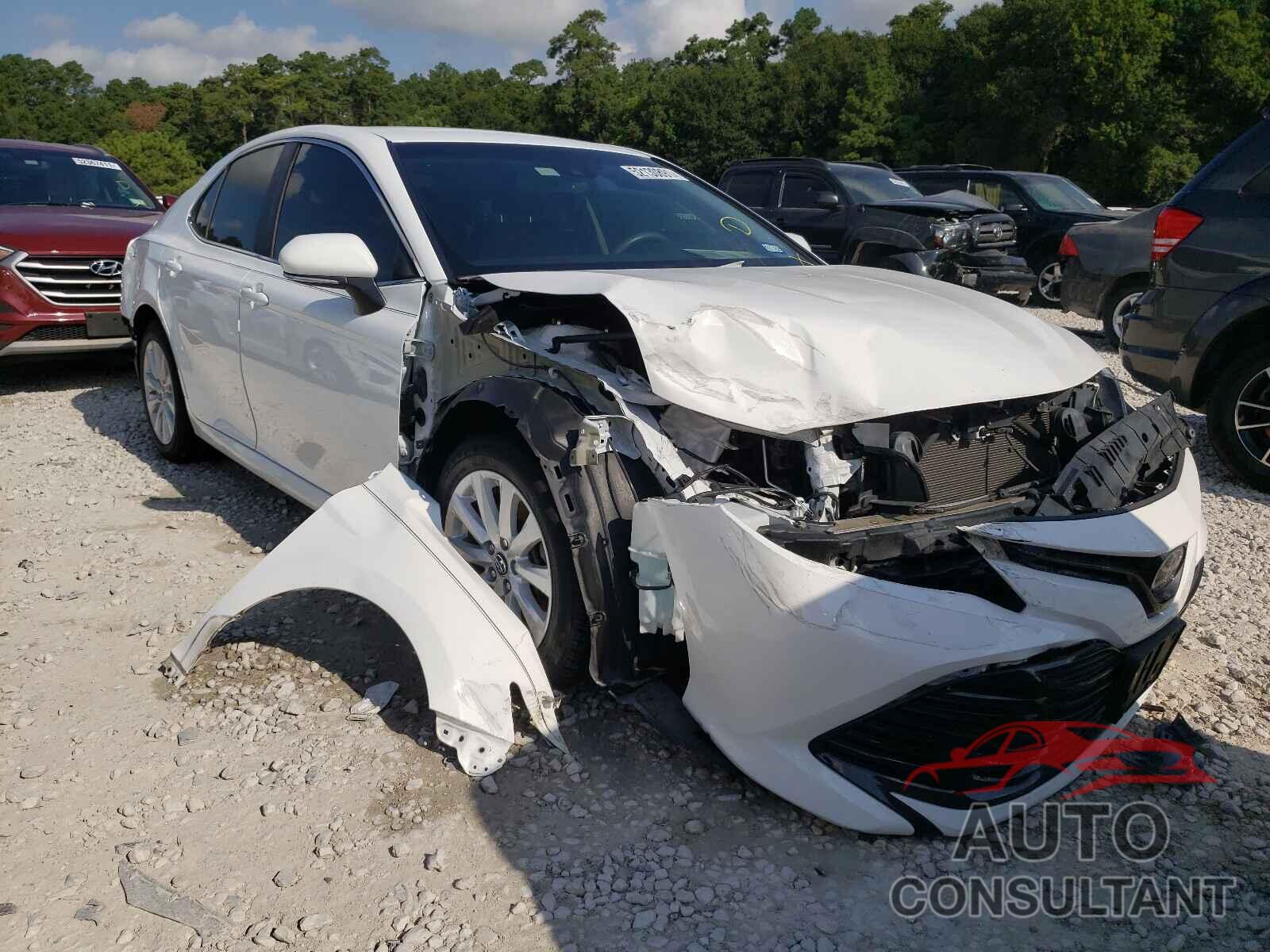 TOYOTA CAMRY 2018 - 4T1B11HK4JU052593
