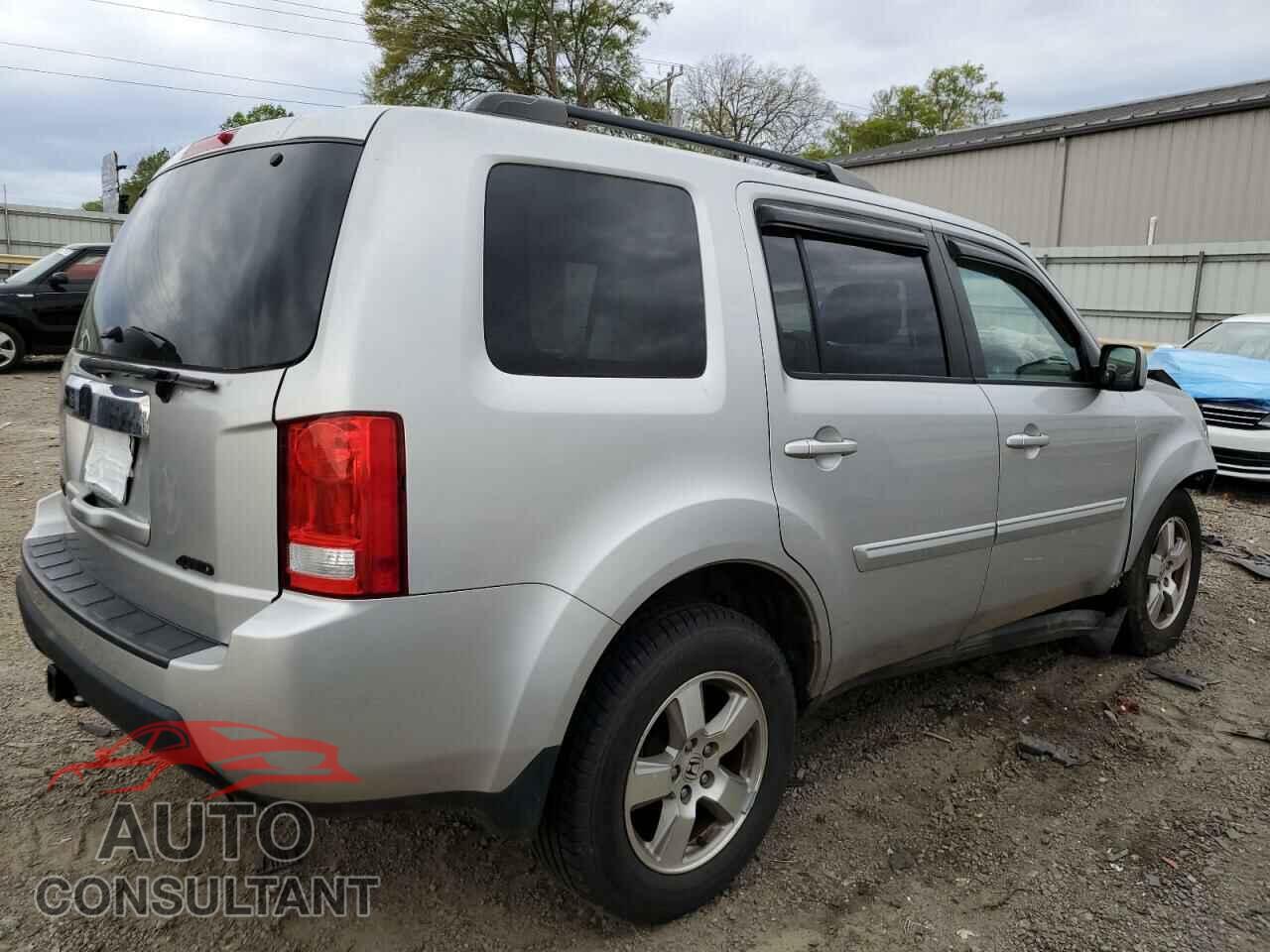 HONDA PILOT 2011 - 5FNYF4H41BB046117