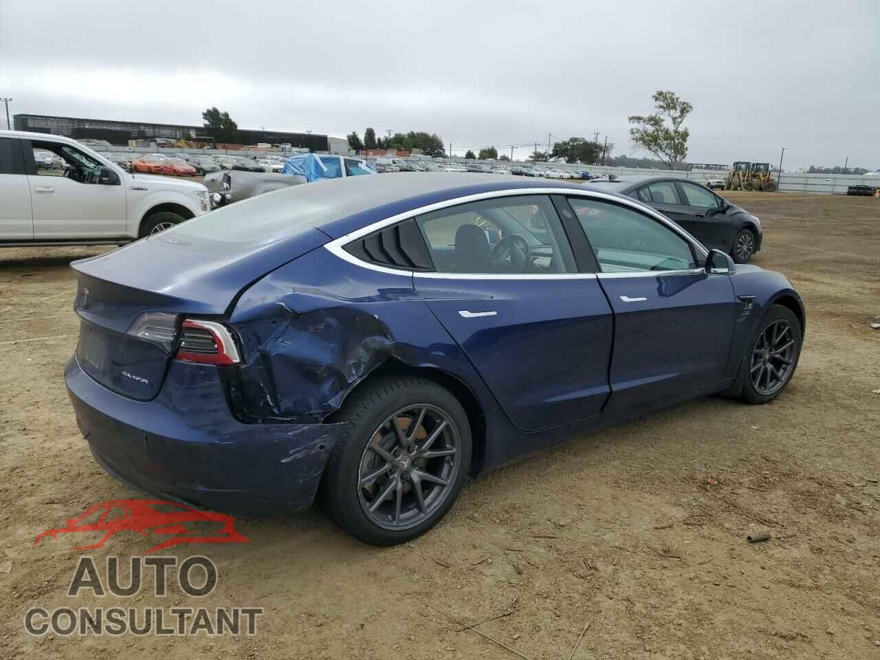 TESLA MODEL 3 2018 - 5YJ3E1EB7JF150964