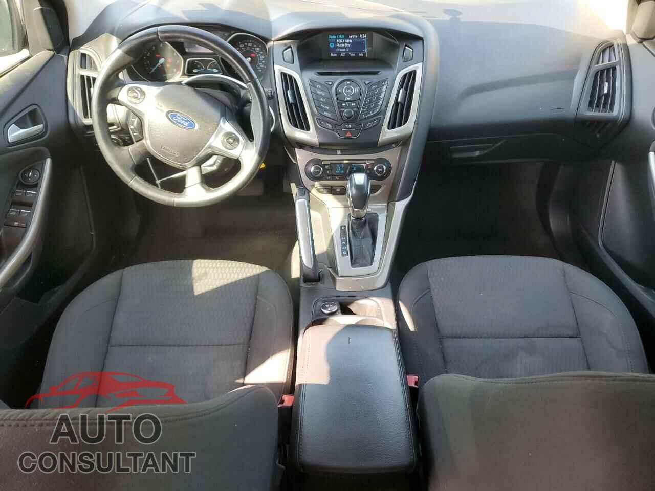 FORD FOCUS 2012 - 1FAHP3M22CL147845