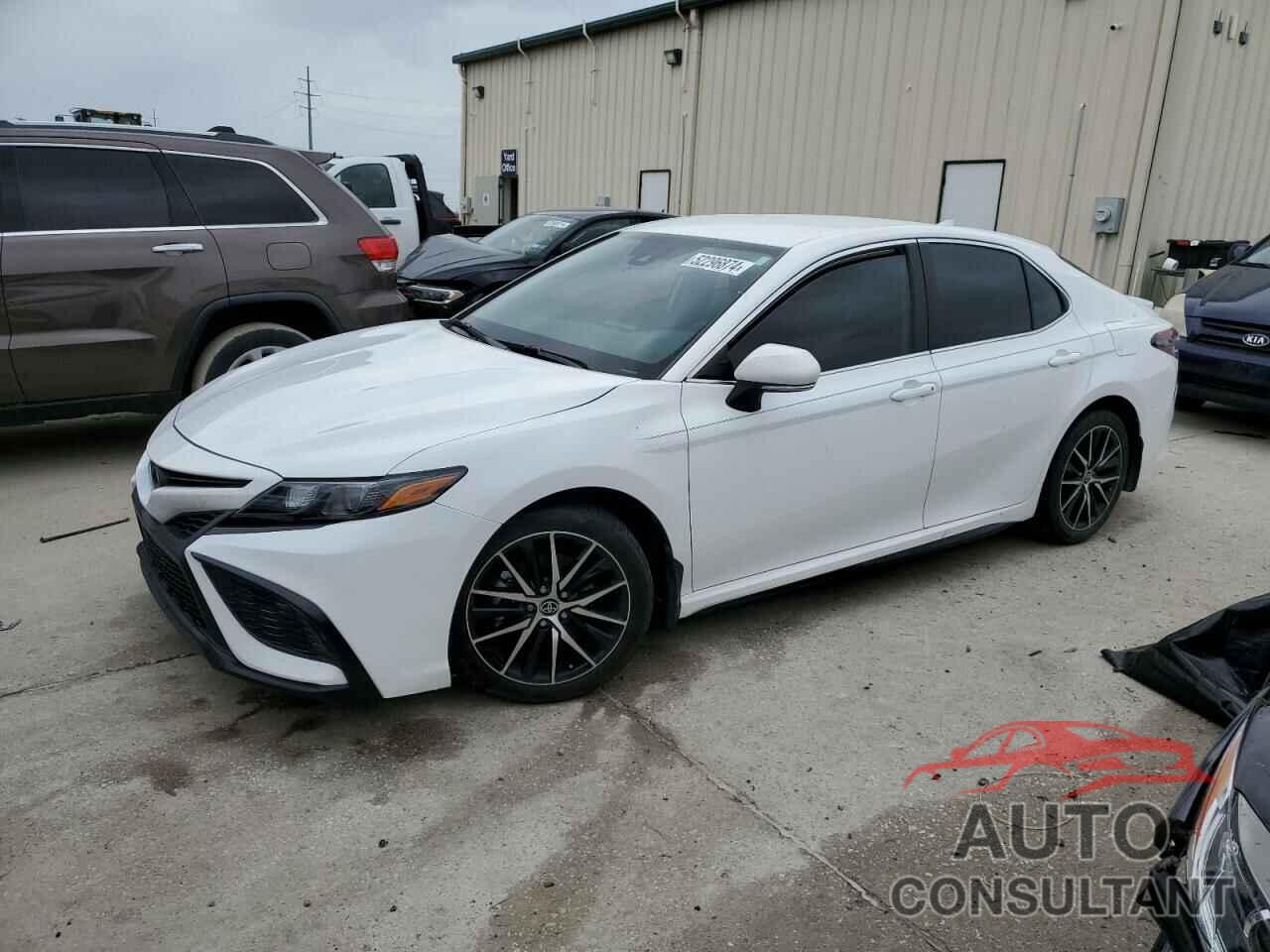 TOYOTA CAMRY 2023 - 4T1G11AK4PU773263