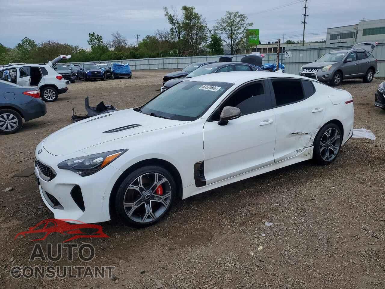 KIA STINGER 2019 - KNAE35LC8K6045605