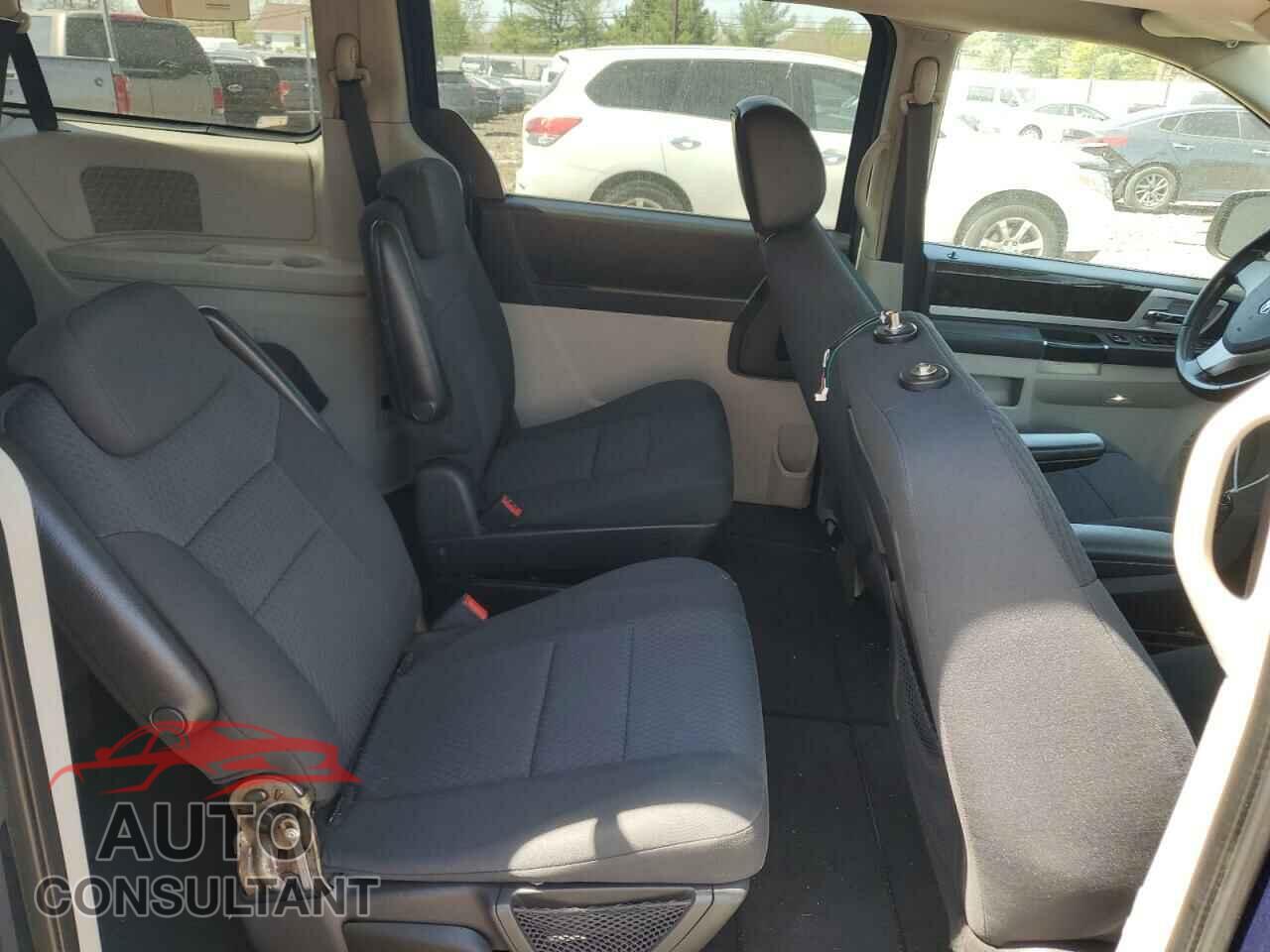 DODGE CARAVAN 2010 - 2D4RN5D18AR215872