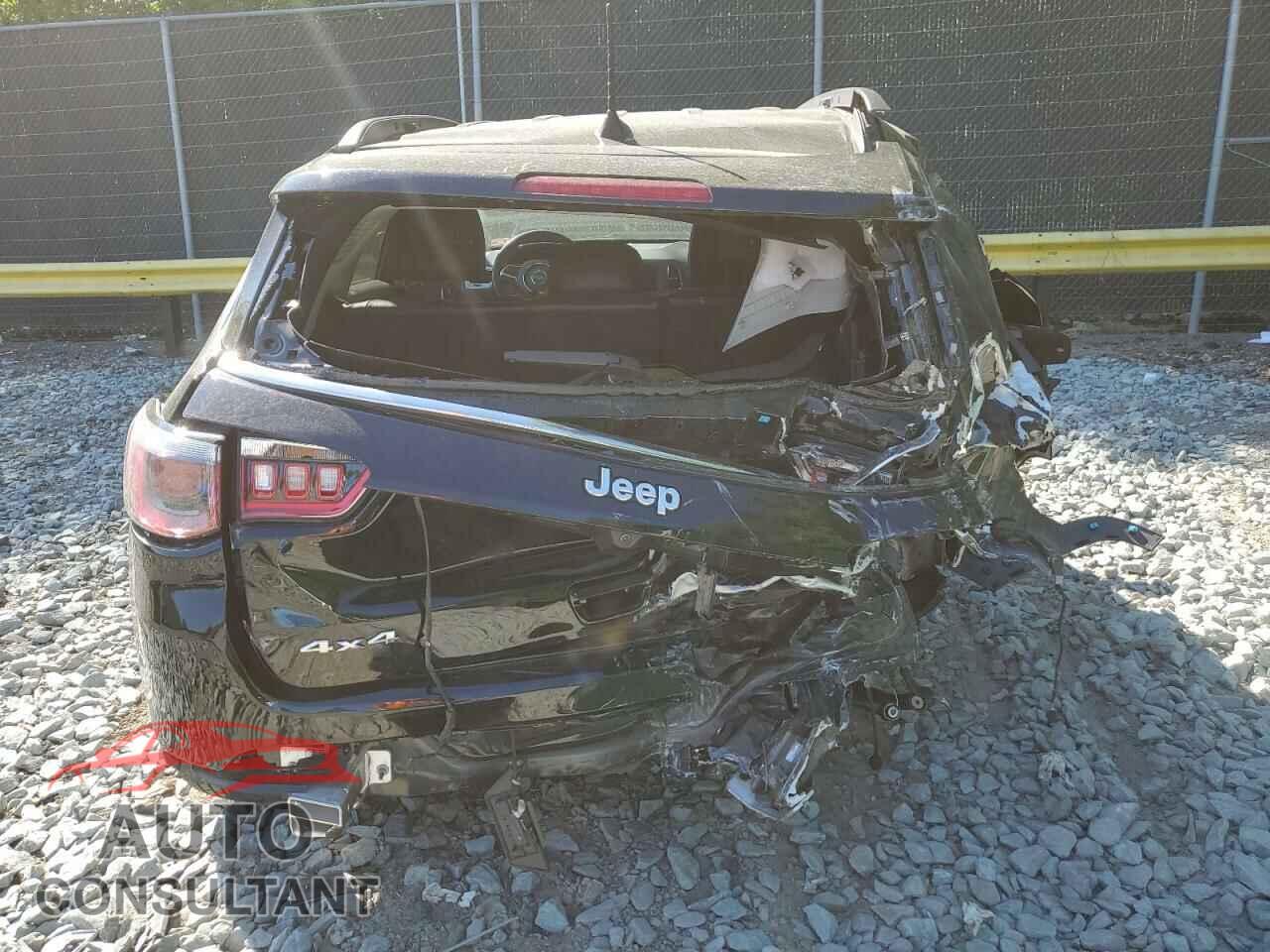 JEEP COMPASS 2019 - 3C4NJDBB3KT617018