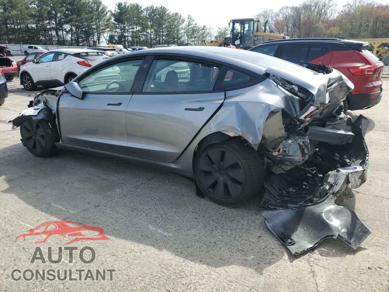 TESLA MODEL 3 2025 - 5YJ3E1EA2SF908413
