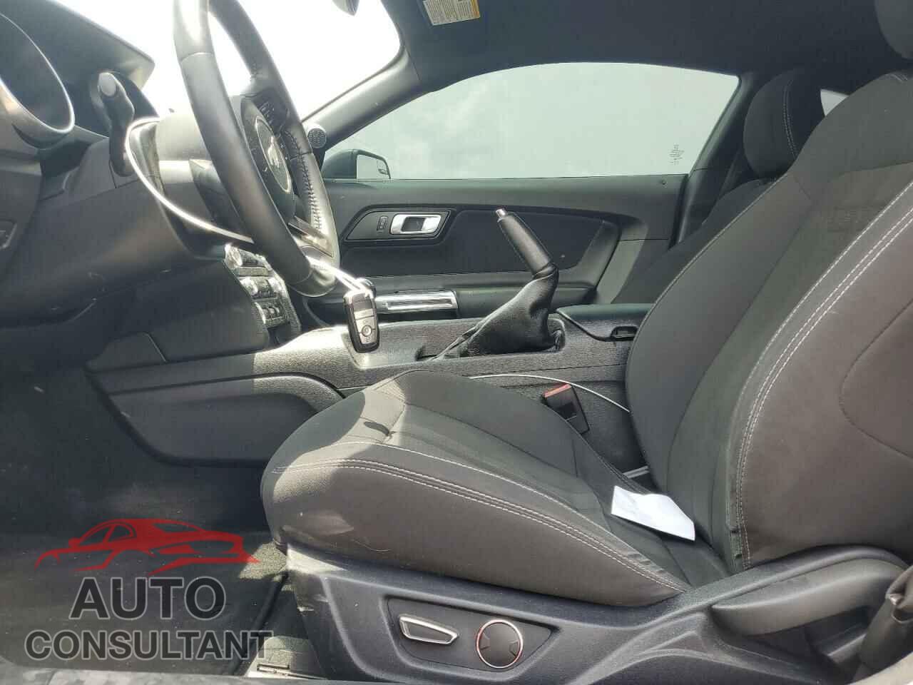 FORD MUSTANG 2019 - 1FA6P8CF9K5199436