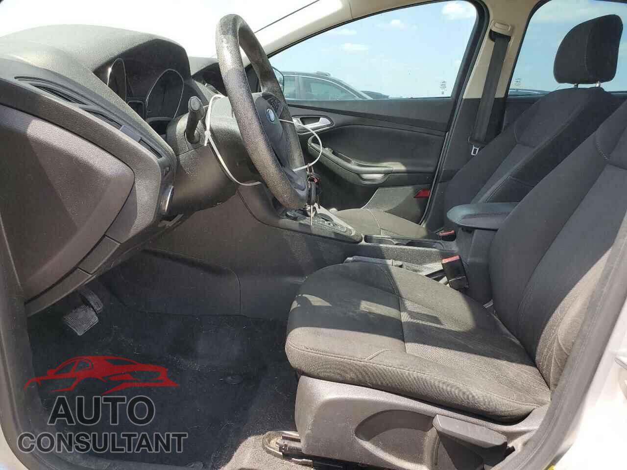 FORD FOCUS 2017 - 1FADP3F27HL341516