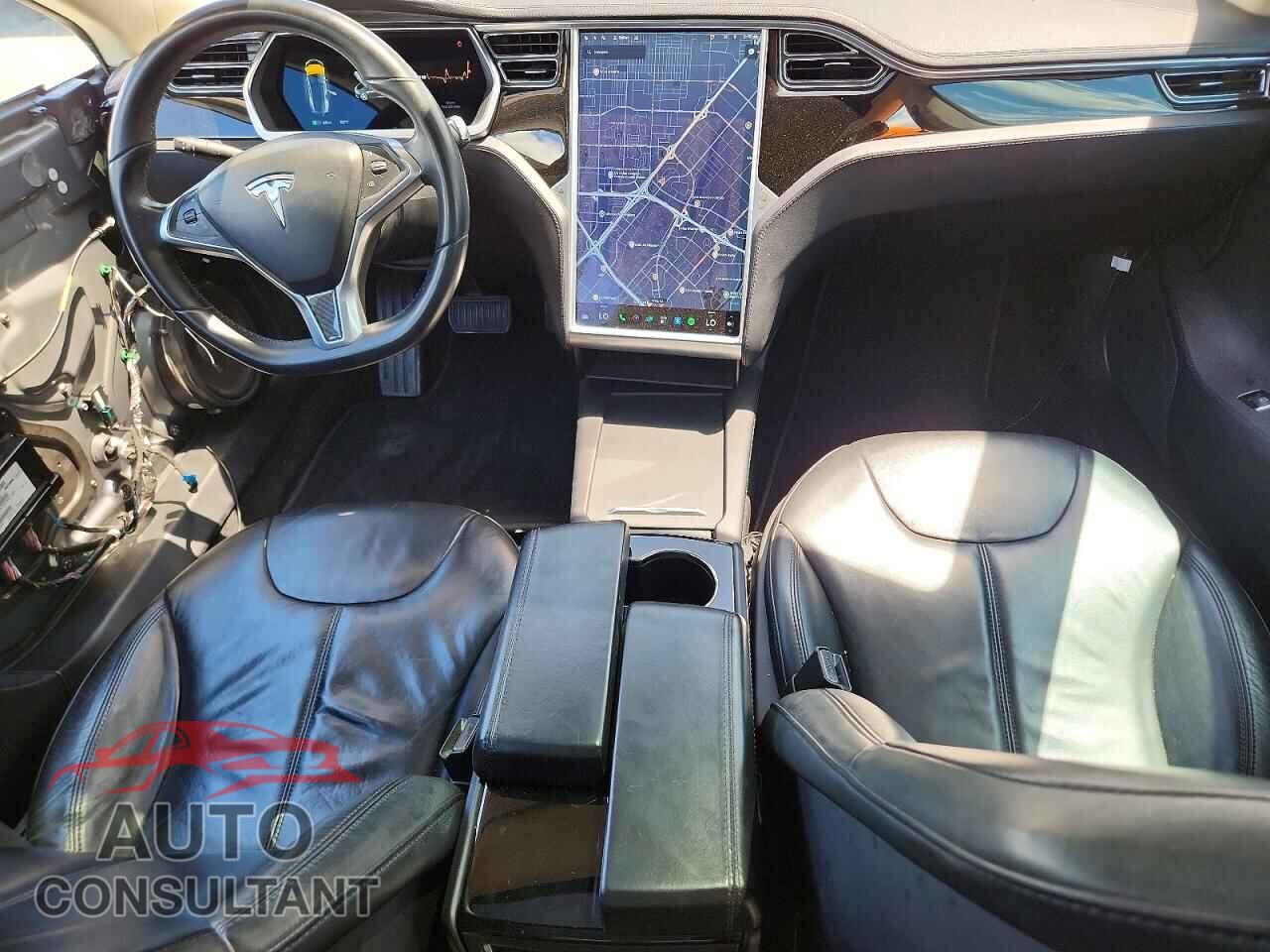 TESLA MODEL S 2013 - 5YJSA1CN2DFP08552