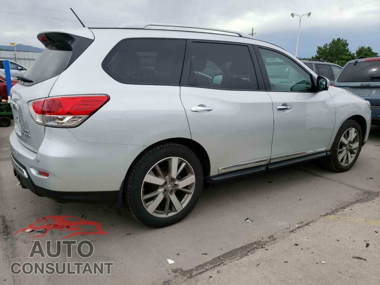 NISSAN PATHFINDER 2015 - 5N1AR2MM1FC659940