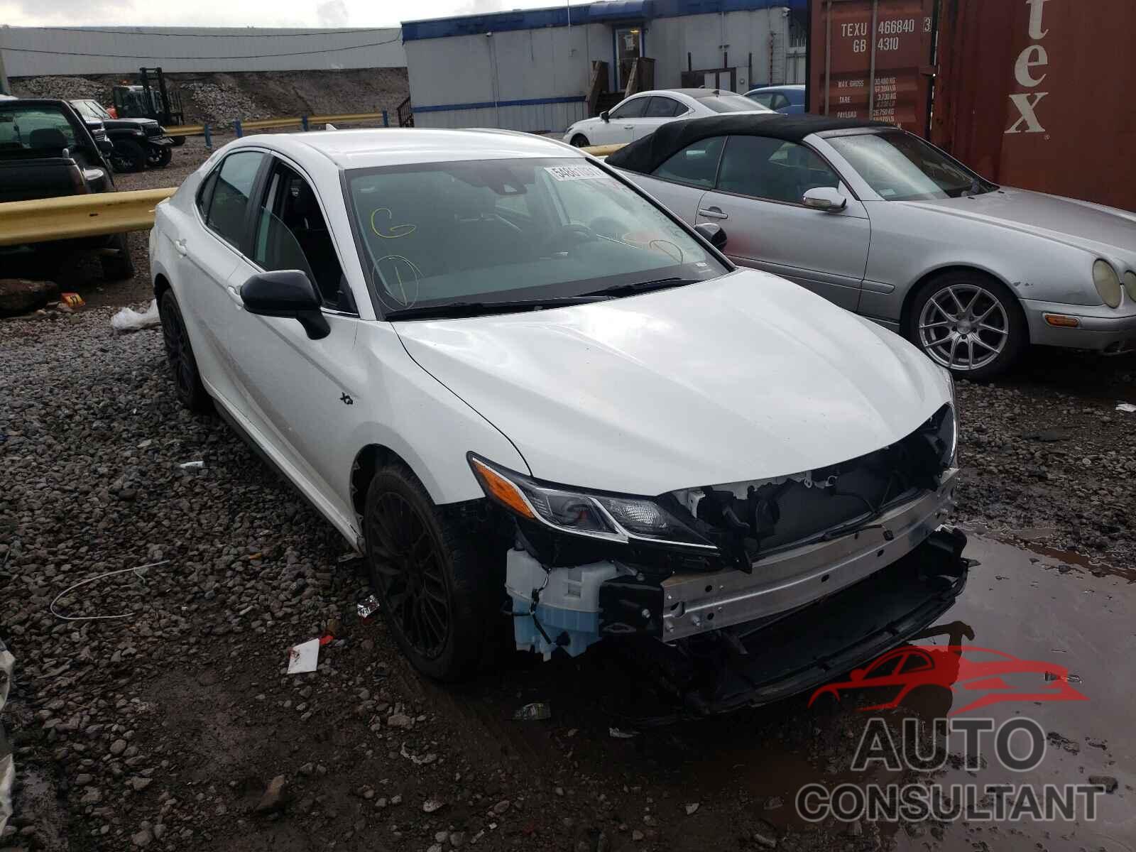 TOYOTA CAMRY 2020 - 4T1G11AK2LU956154