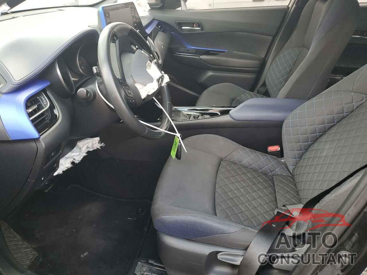 TOYOTA C-HR 2021 - NMTKHMBX0MR136570
