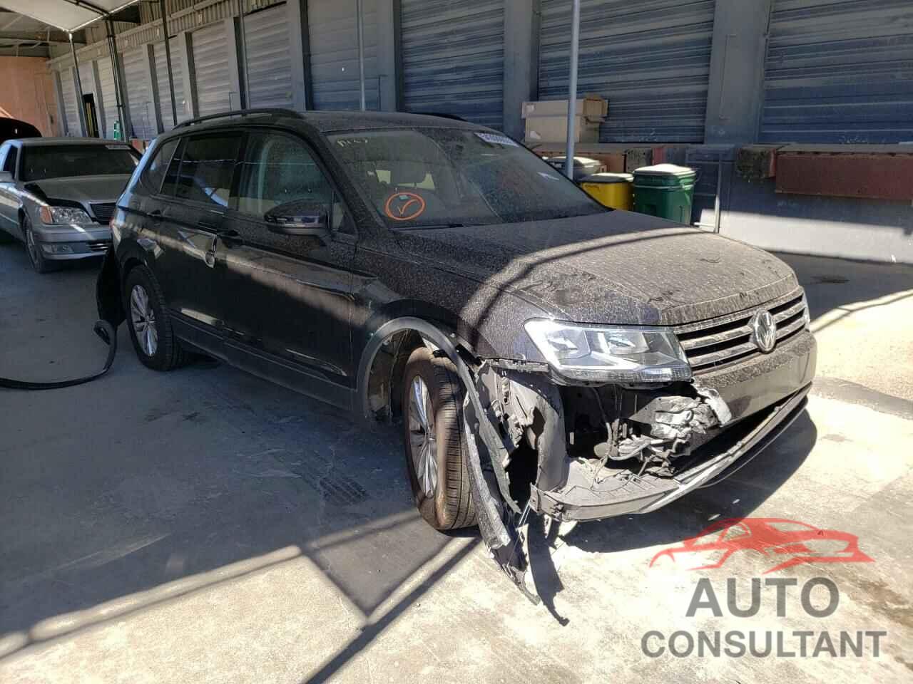 VOLKSWAGEN TIGUAN 2018 - 3VV1B7AX9JM026891