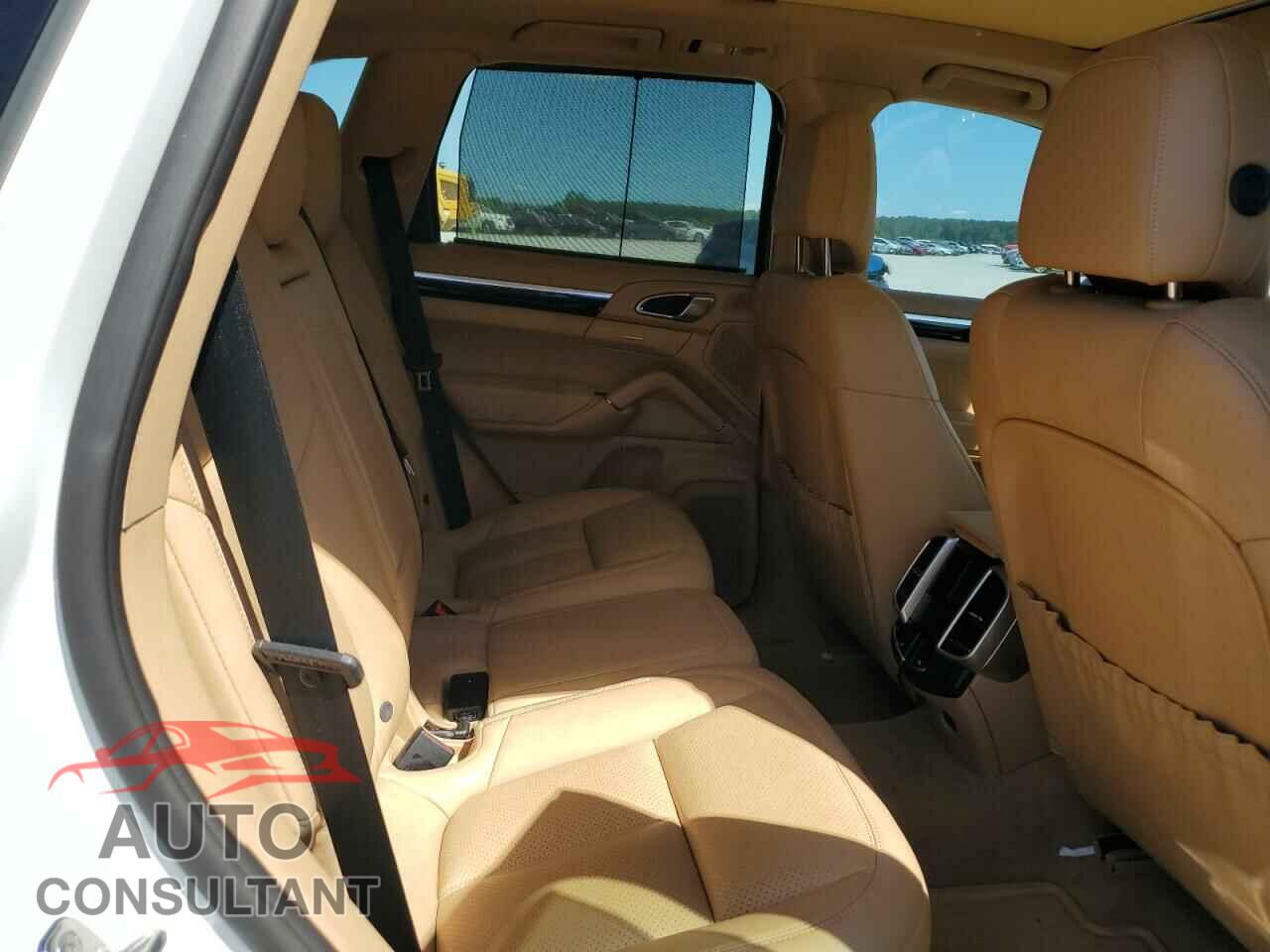 PORSCHE CAYENNE 2017 - WP1AE2A29HLA72891