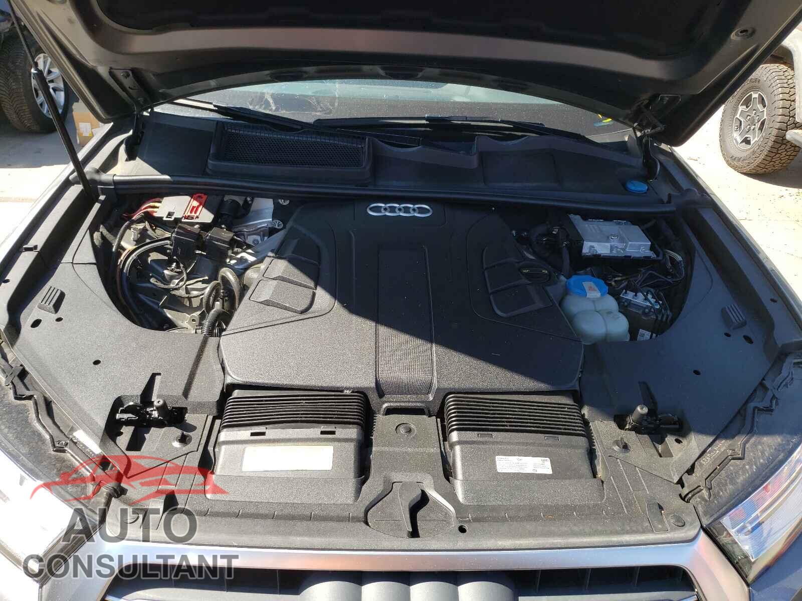 AUDI Q7 2017 - WA1LAAF70HD000969